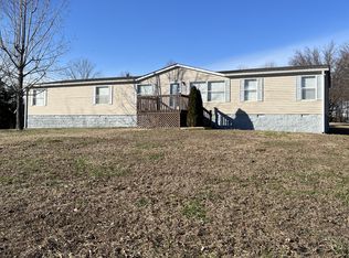 3004 Ella West Cir, Lynnville, TN 38472