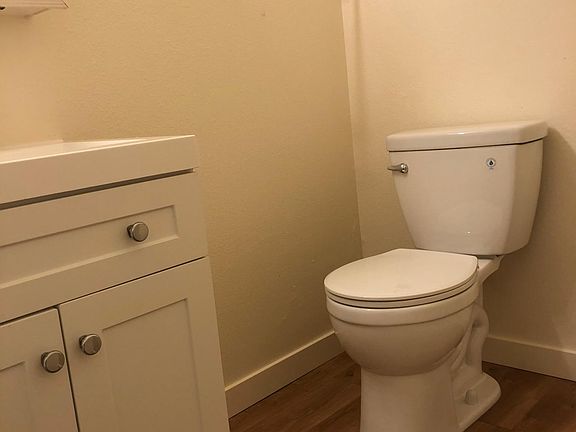 5th image of 3602 NE 73rd Pl APT C
