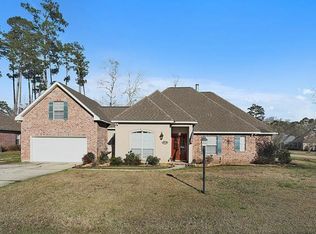 512 Serenity Ln, Madisonville, LA 70447
