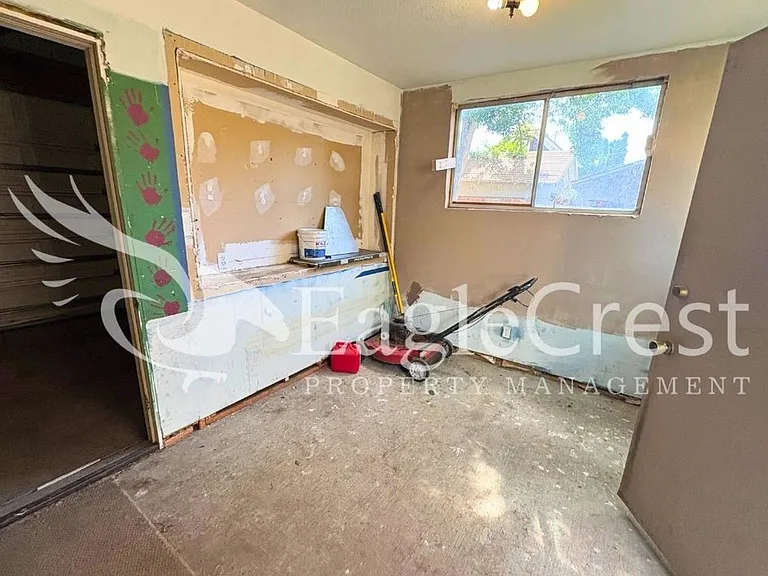 532 Washington St — Photo 27