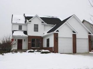 9724 Tioga Trl, Pinckney, MI