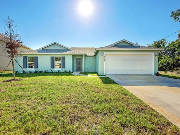 5213 NW W Piper Circle, Port St Lucie, FL 34986