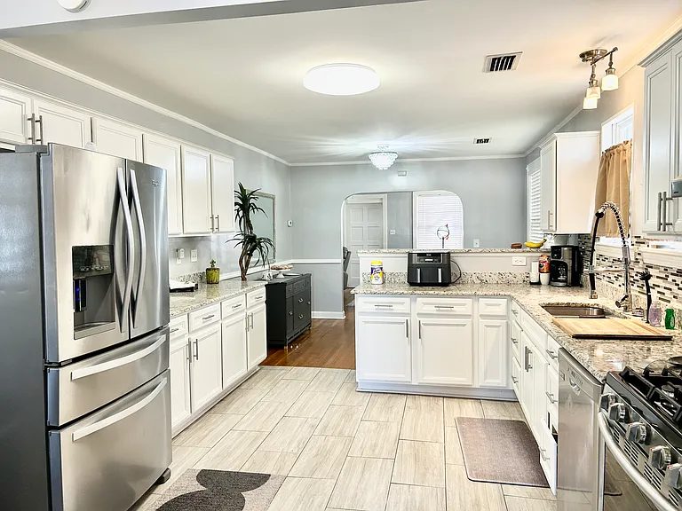 5057 Blackburn St — Photo 53