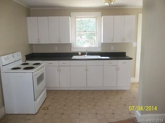 2nd image of 510 Belmont Ave