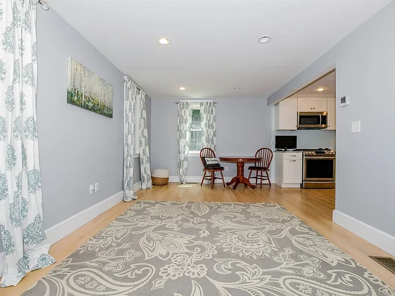 30 Park St — Photo 11