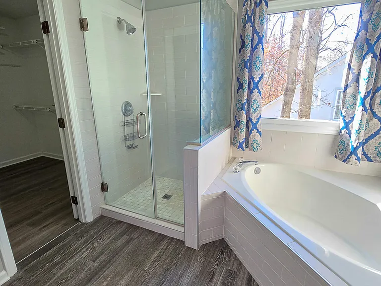 2205 Dungiven Ct — Photo 33