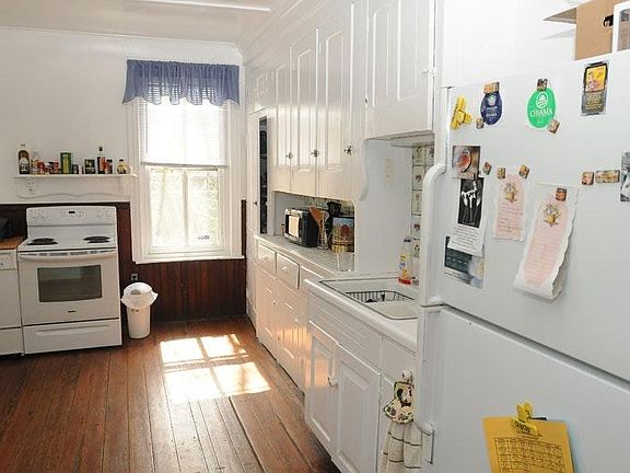 Big eat in kitchen