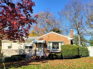 23 Hillcrest Rd, Norwood, MA 02062