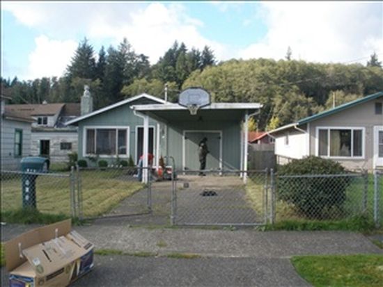 913 Monroe St, Hoquiam, WA 98550 | Zillow