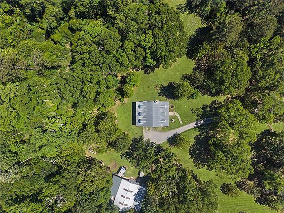 2nd image of 13221 Boyd Rd