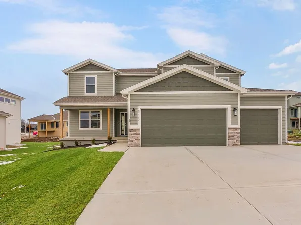 16772 S Twilight Ln, Olathe, KS 66062