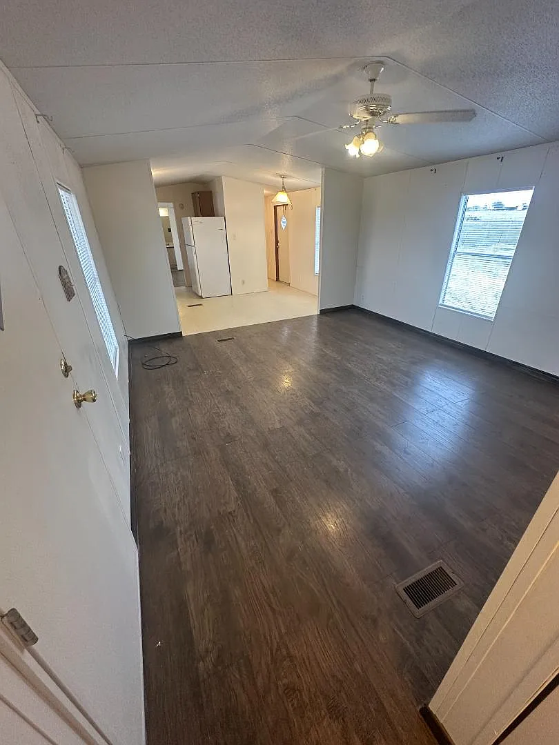 150 Private Road 1610 — Photo 2