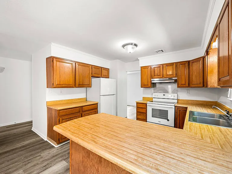 eagle-meadows-unit-1-5