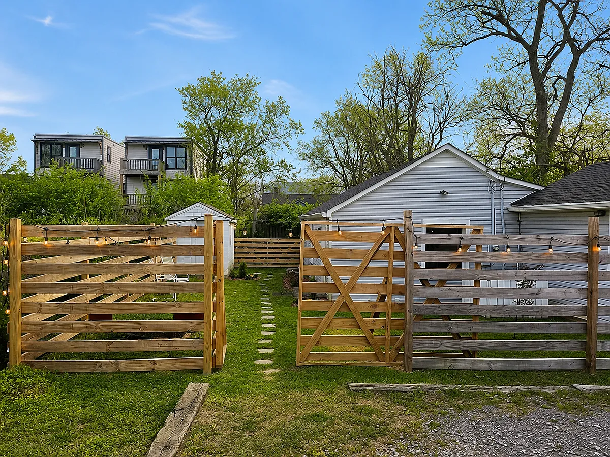 Building Photo - 112 Lucile St