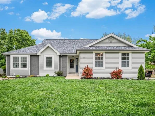 5741 McCormick Dr, Shawnee, KS 66226