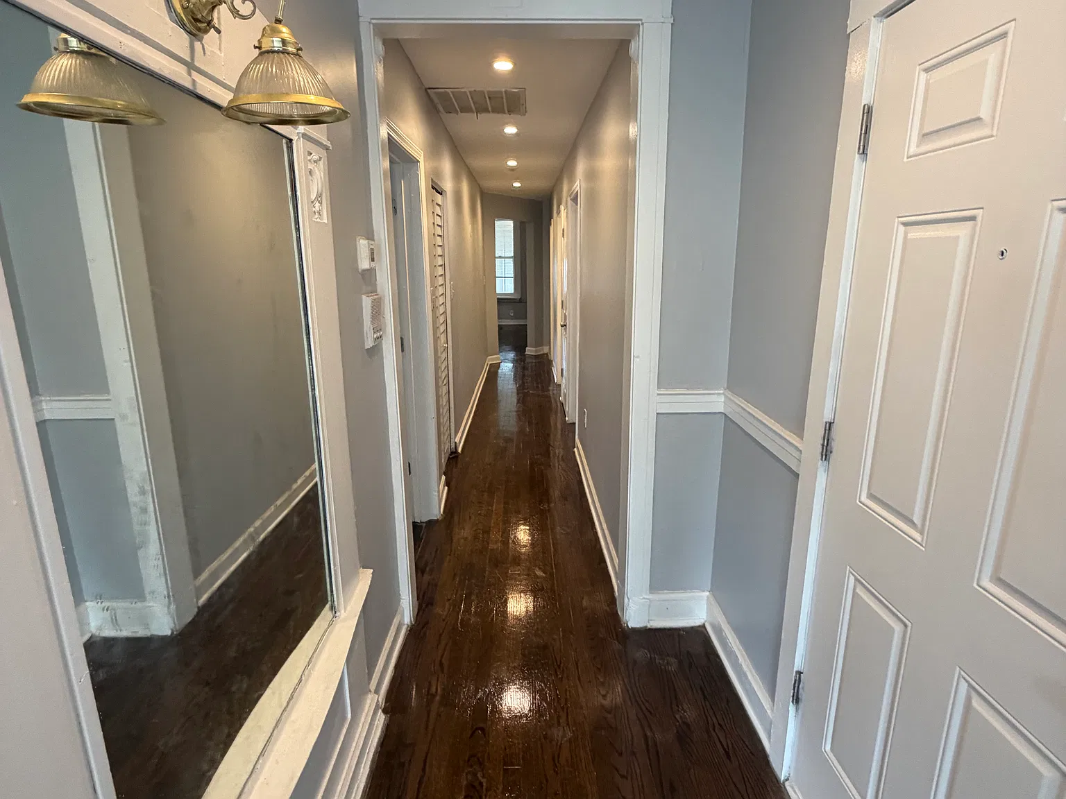 4 bed, 1400 sqft, $2,000 — Photo 4