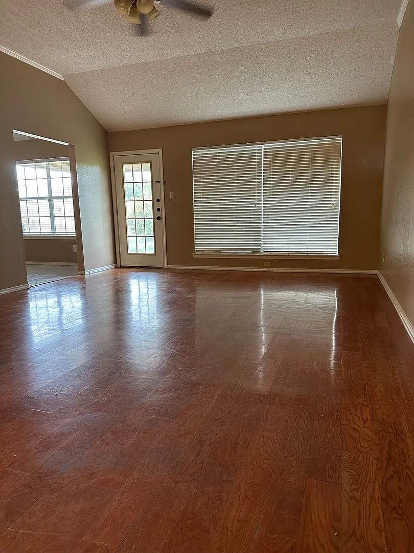 Building Photo - 3601 Warbler Ave