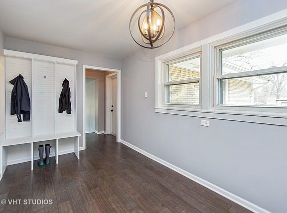 5th image of 218 Tioga Ave