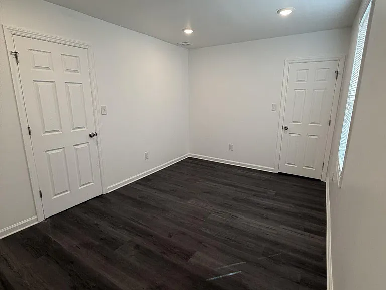 1262 S Broad St — Photo 11