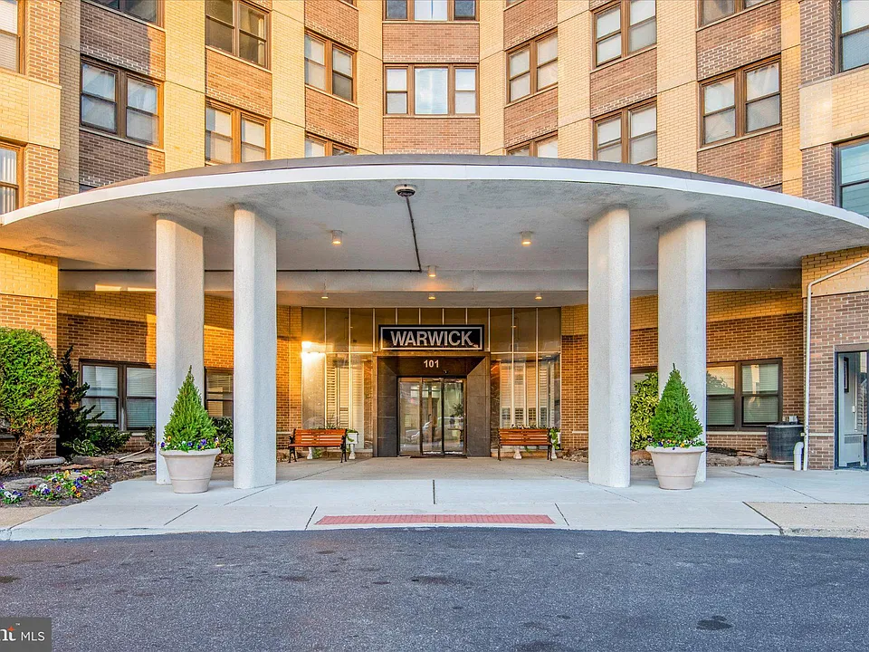 101 Raleigh Ave #215