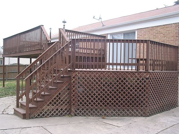 Double Level Deck