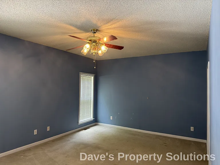 5265 Ivystone Ln — Photo 9