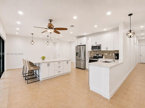5th image of 26363 SW 152nd Ave