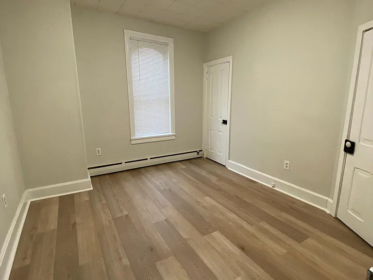 130 N Railroad St #1 — Photo 11