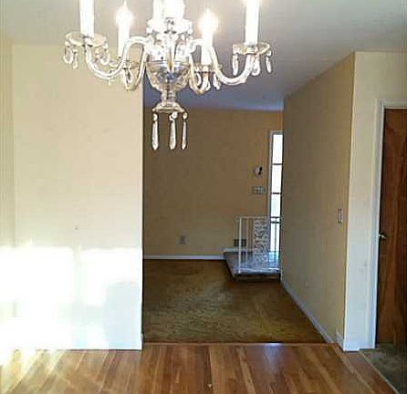 4th image of 5 Briarwood Dr