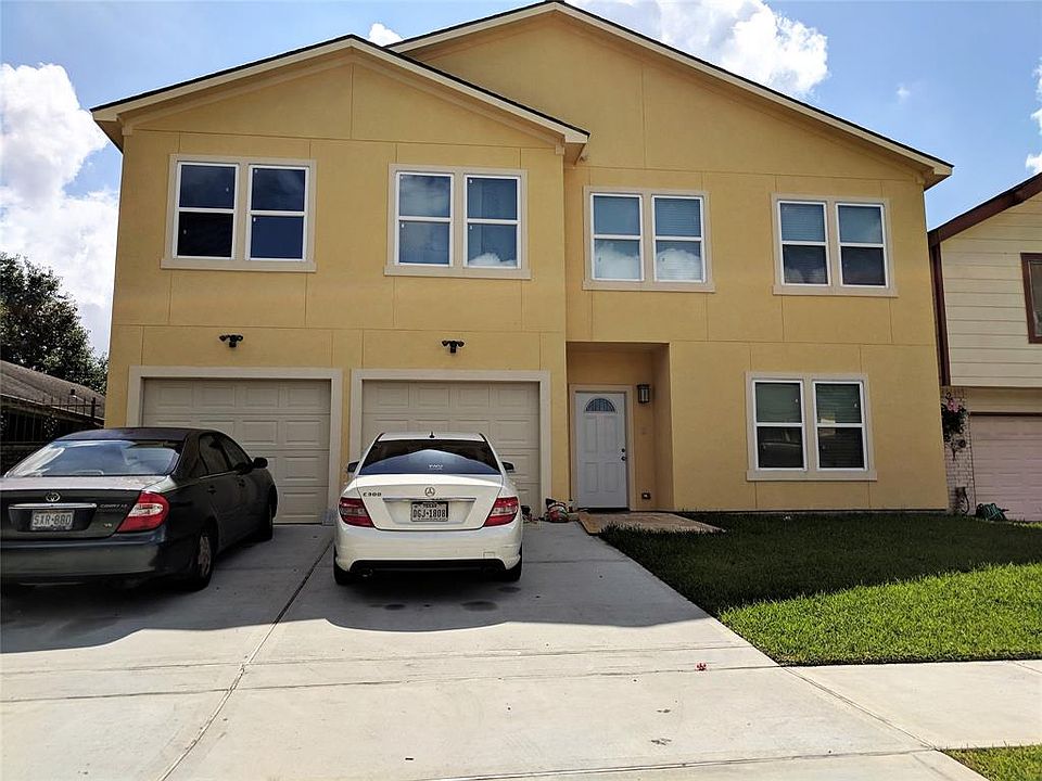 1st image of 7703 Hollow Glen Ln