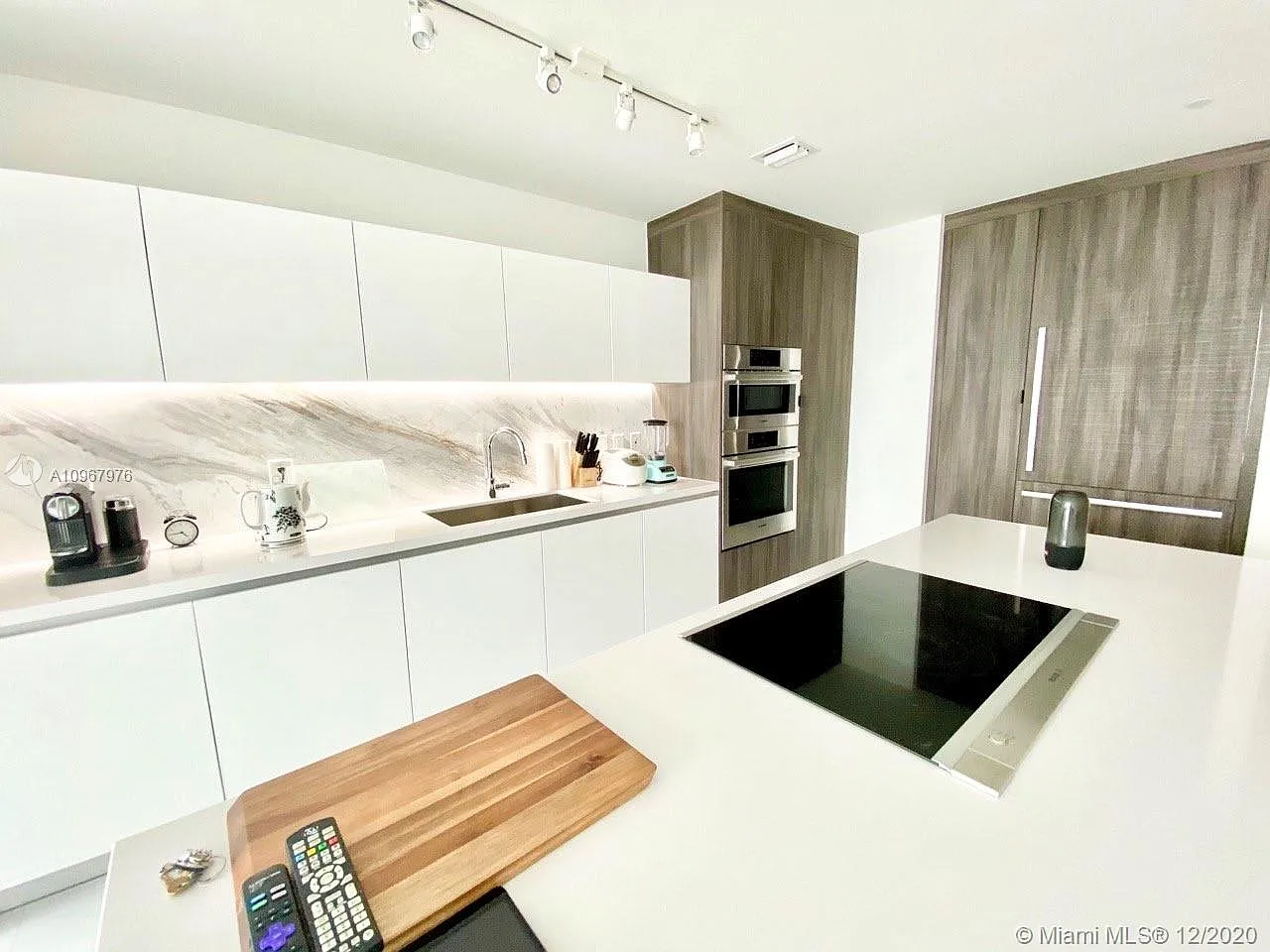 3 bed, 3100 sqft, $10,000 — Photo 3