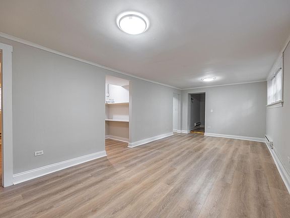 5th image of 2919 W George St #G