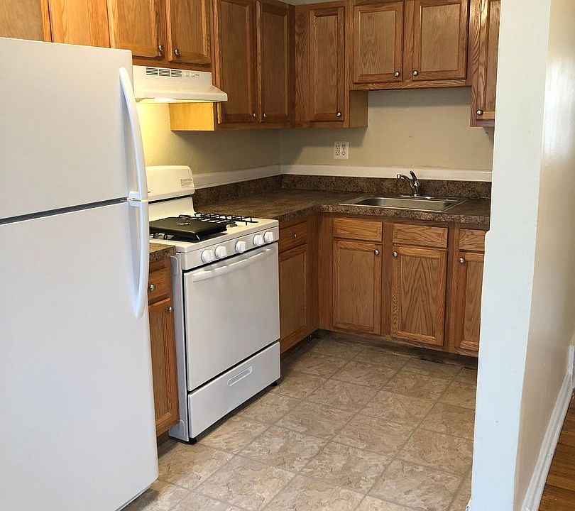 2nd image of 11 Concord Rd