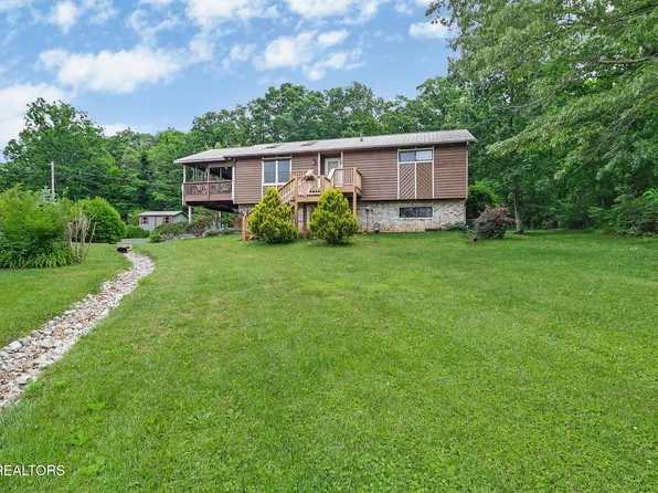 8424 Cherokee Trl, Crossville, TN 38572