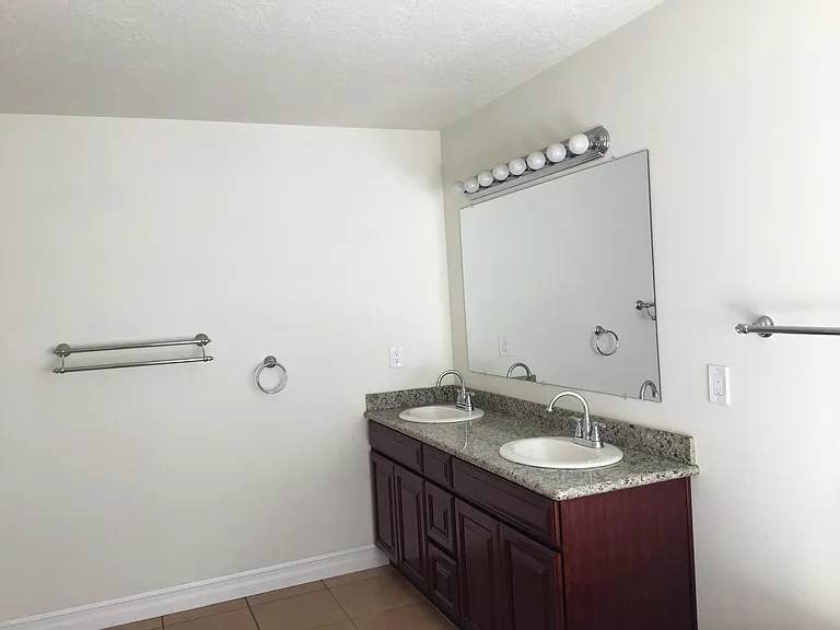 11354 SE Cascade View Dr — Photo 13