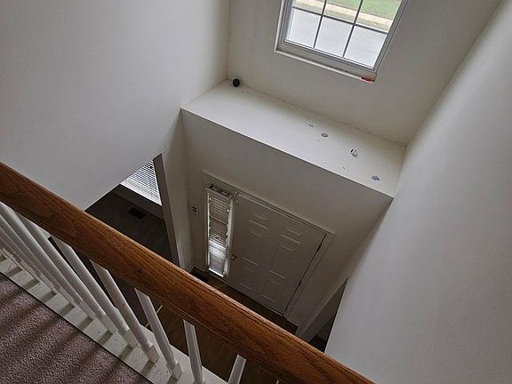 5th image of 830 Woodline Dr