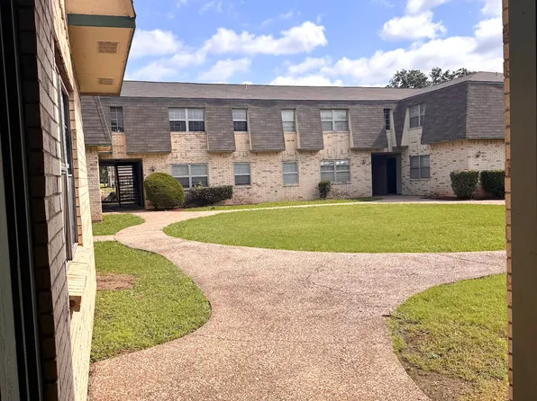Elizabeth Garden Apartments