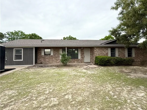 10 Ford Rd, Phenix City, AL 36869