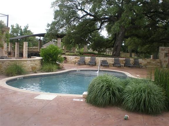 3rd image of 15012 Sendero Ln