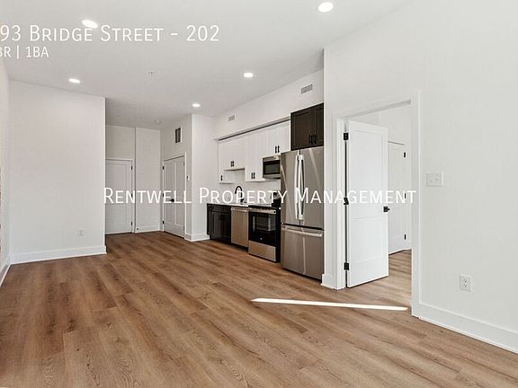 3rd image of 193 Bridge St #202
