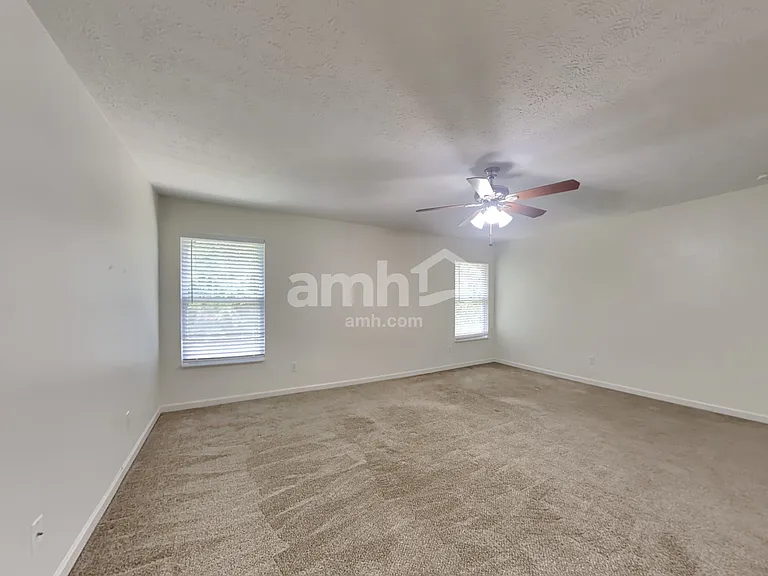 108 Sophie Dr — Photo 10