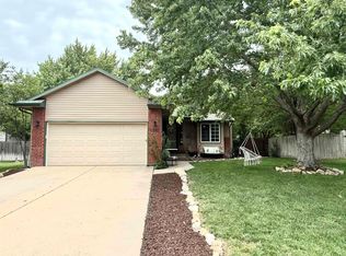 1210 E Harvest Ln, Goddard, KS 67052
