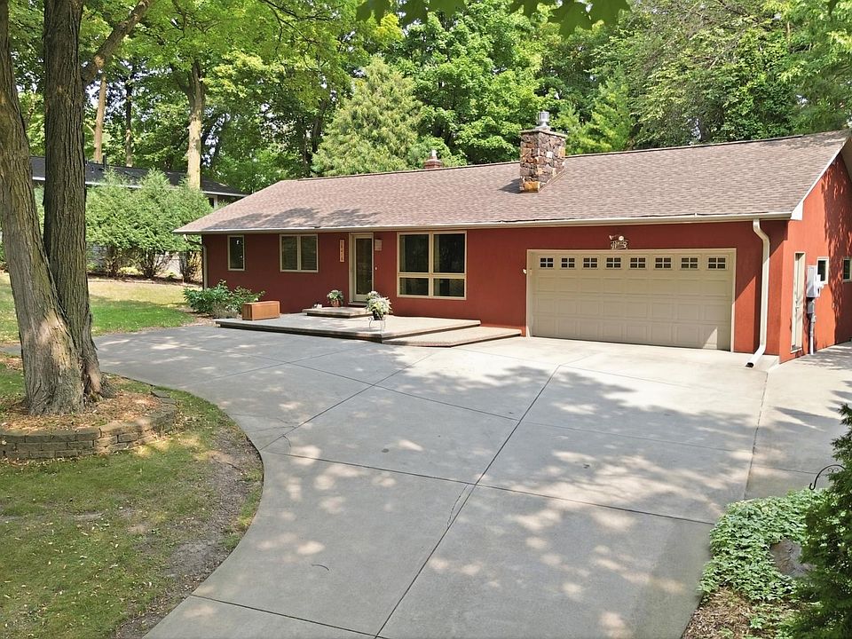 1st image of 18416 Ridgewood Rd
