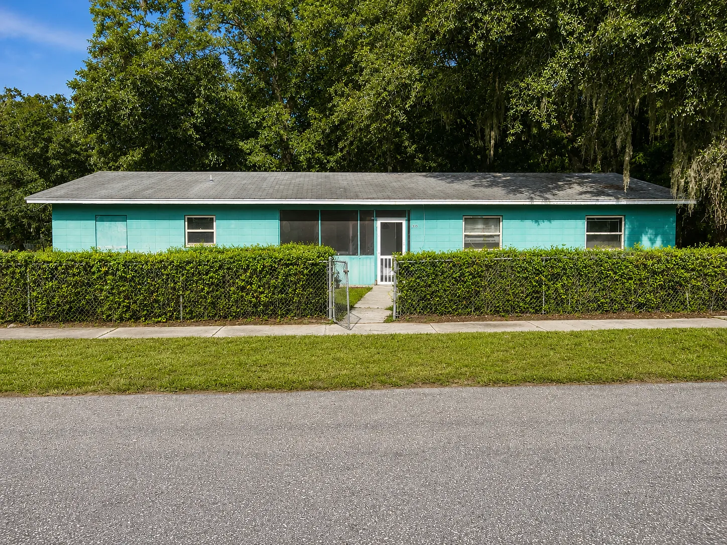 559 Wasson Ave — Photo 1
