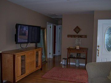 5th image of 304 N Cornwall Ave