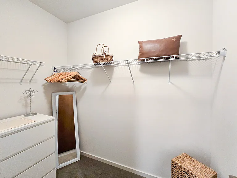 4042 Martin Luther King Jr Way S — Photo 20
