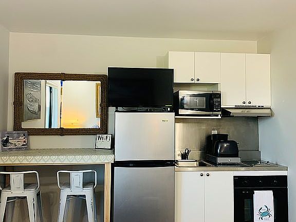 5th image of 6570 Coachs Ln APT 100