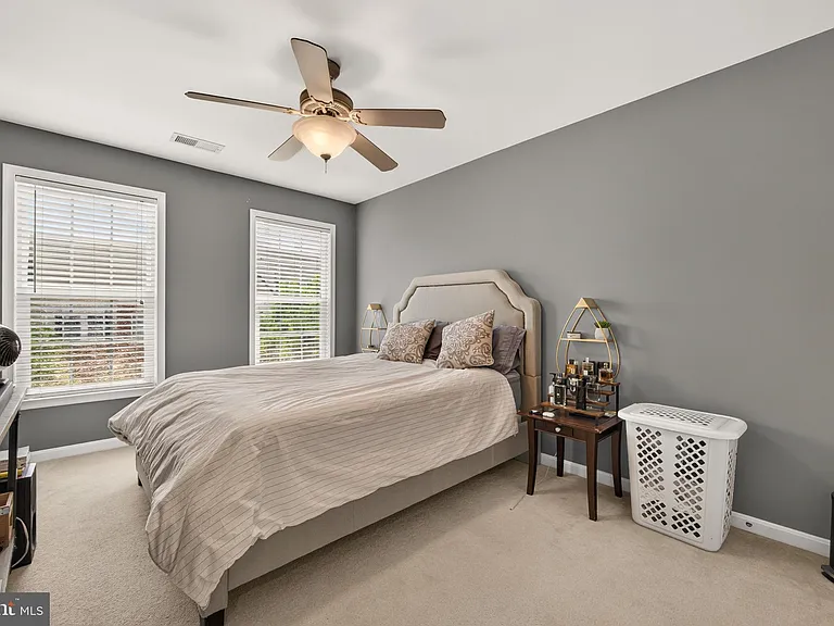 43580 Popes Creek Sq — Photo 39