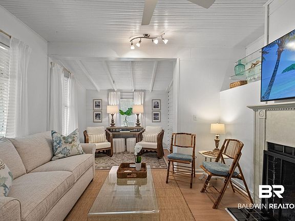 2nd image of 26630 Bay Cir