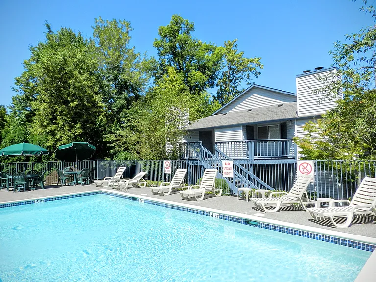 Forest Green Apartments — Photo 1